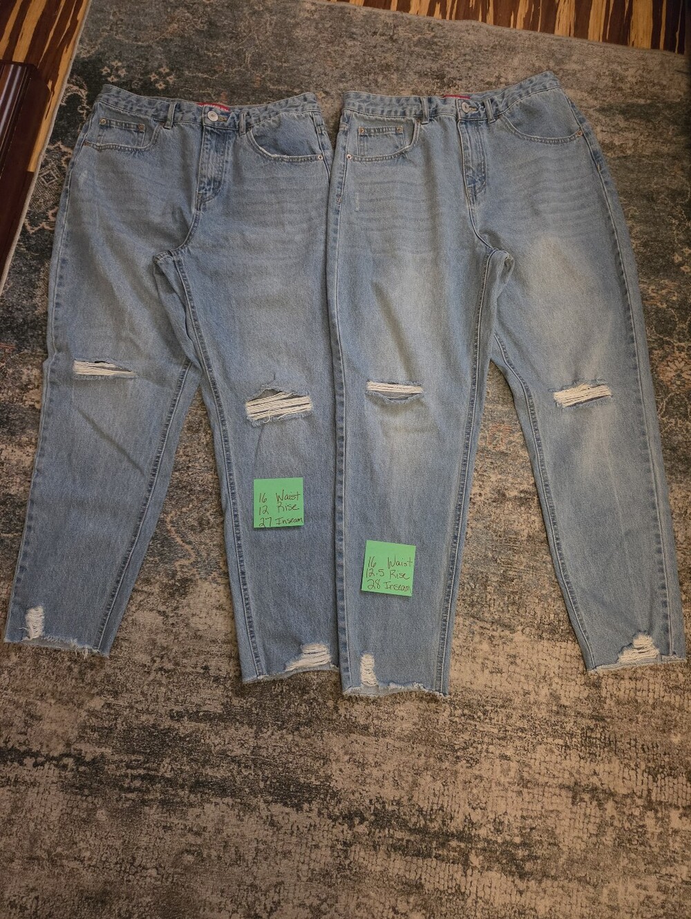UNIONBAY Destructed High-Waisted Mom Jeans Light Wash Pair – Size 11 (Lot of 2)